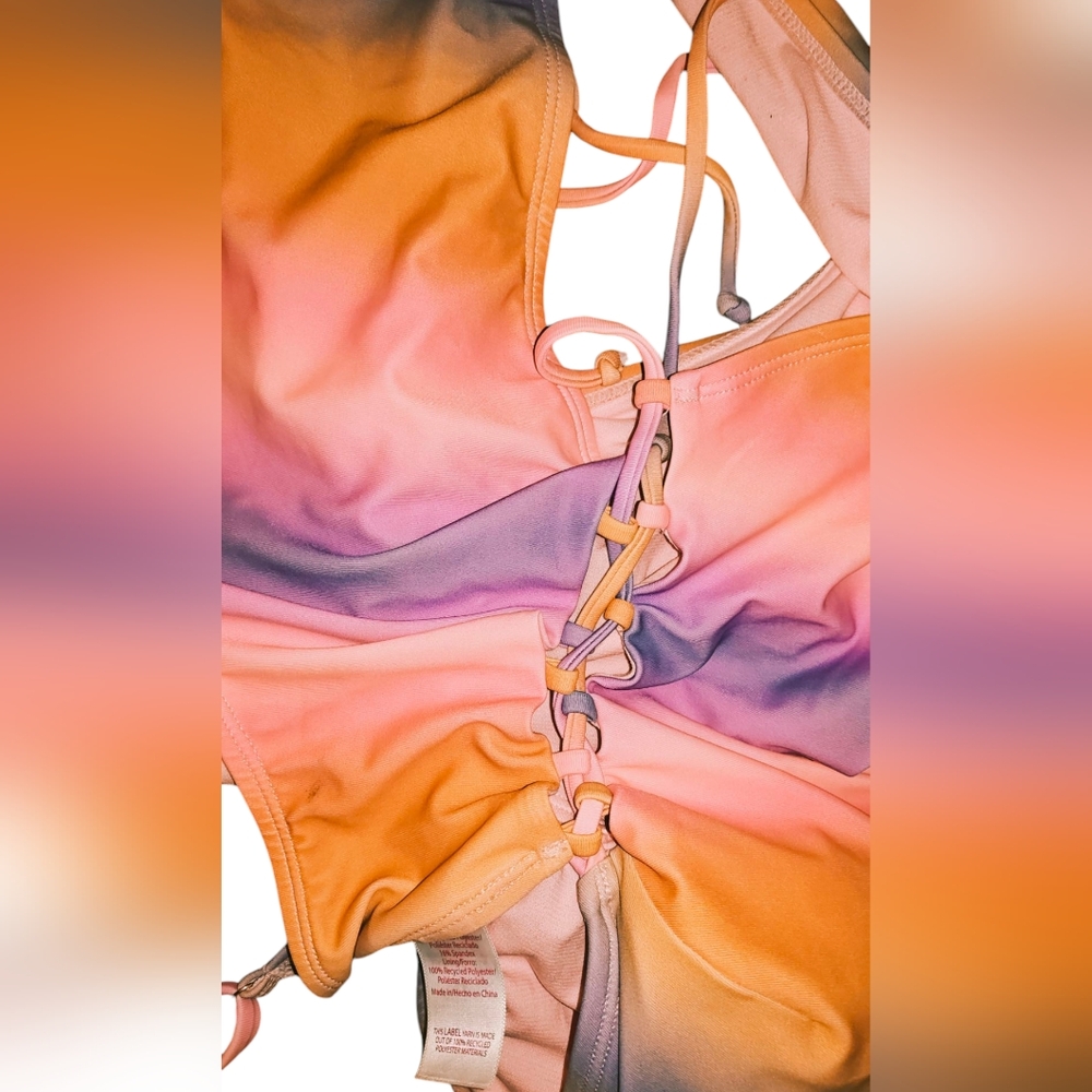 Multicolor Gradient Swimsuit - Picture 4 of 5